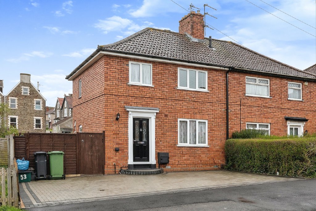 3 Bedroom SemiDetached House in Abingdon Road, Bristol, BS16, £325,000